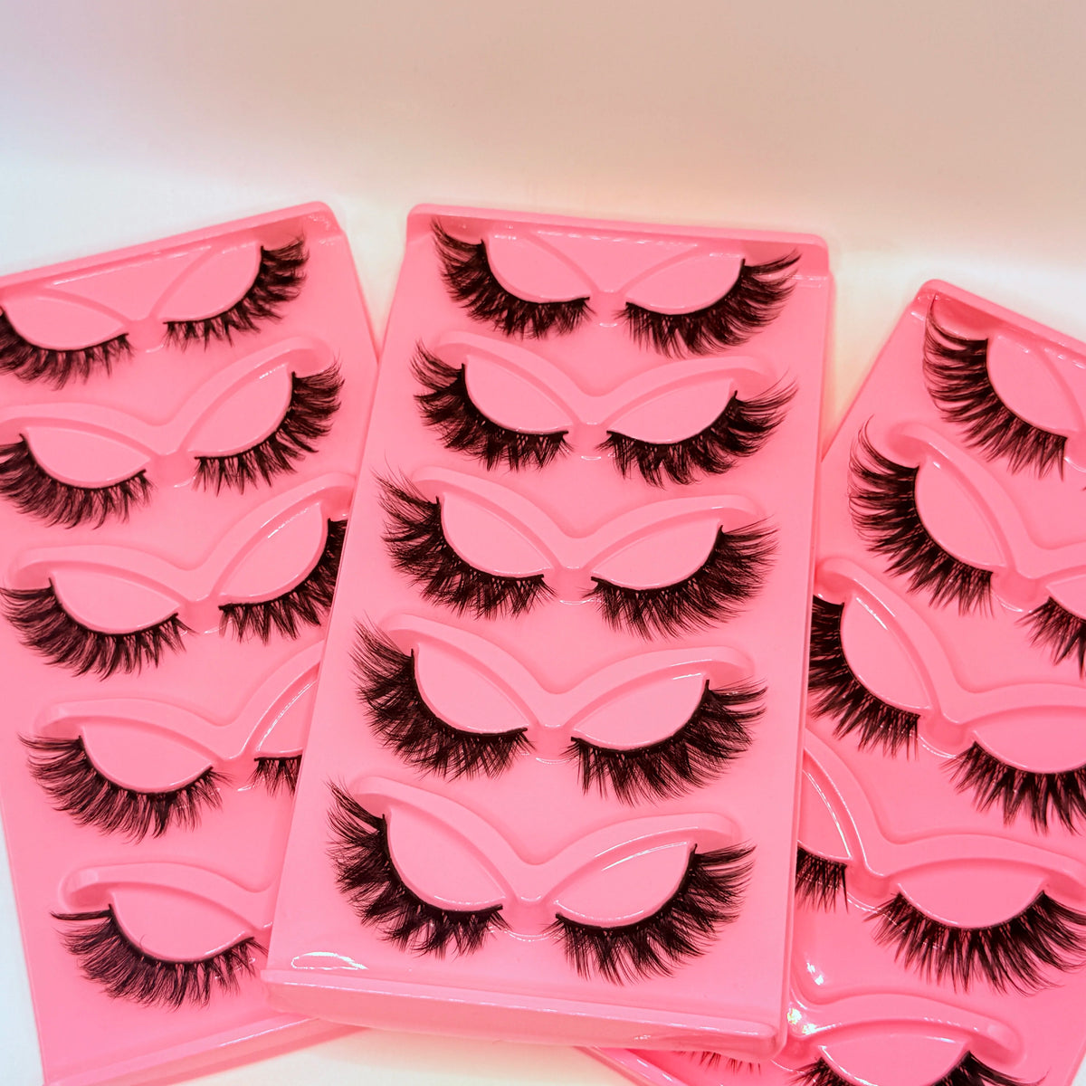 Hot Selling Makeup 5 Pairs Cat Eye Lashes Faux False Eyelashes Dramatic Volume Strip Lashes
