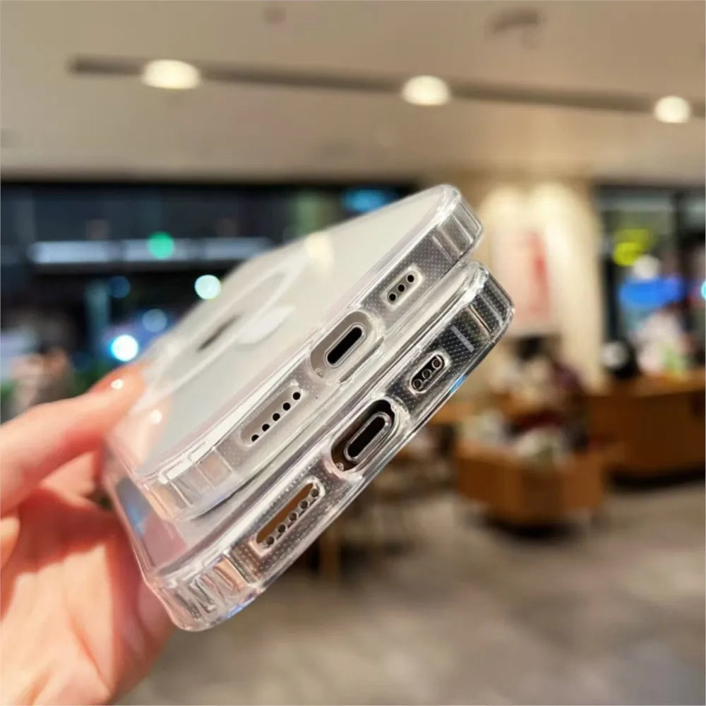جراب شفاف مغناطيسي أصلي متوافق مع MagSafe